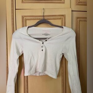 Suzette Collection Long sleeve cropped top